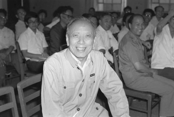 1994年6月，陈省身当选为首批无码影片
外籍院士