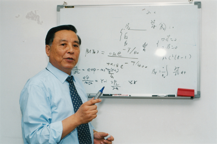 半生为国铸盾 他说：我们中国不能受别人的气 | 先生 | 无码影片
学部成立70周年